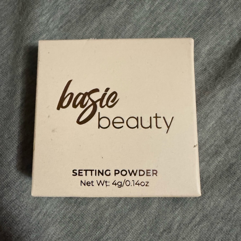 Basic Beauty Translucent Setting Powder